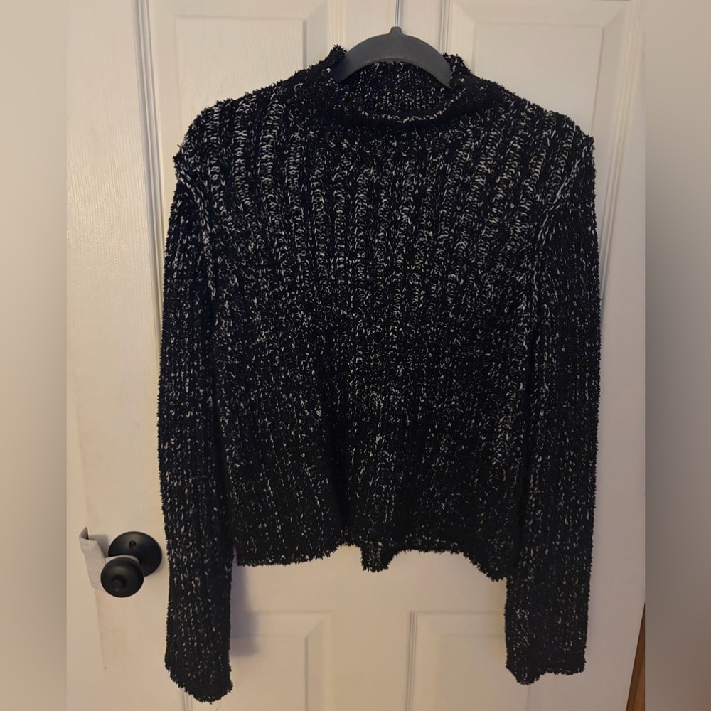 Steve Madden Black and White Knit Sweater